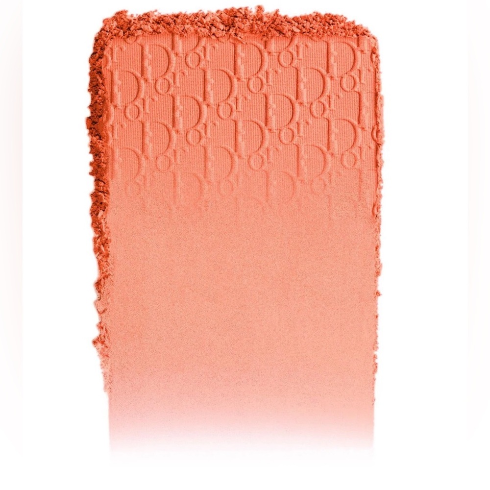 Dior
Rosy Glow Blush. Color: 004 Coral -a luminous coral - Picture 2 of 2